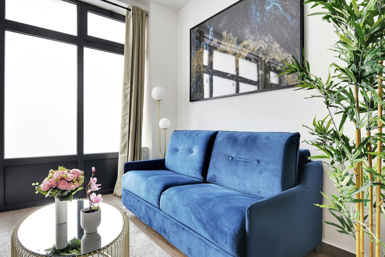 Living area 2, Superb Apartment - 1BR 4P - Gare Montparnasse, Paris
