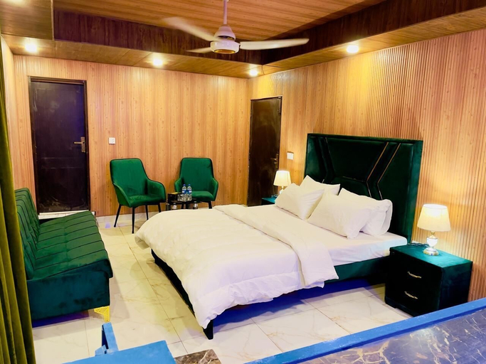 Room 2, Hotel Five Rivers Airport Road, Lahore