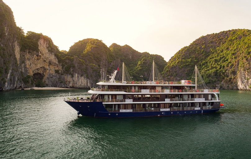 Exterior & Views, La Pandora Cruises, Hạ Long