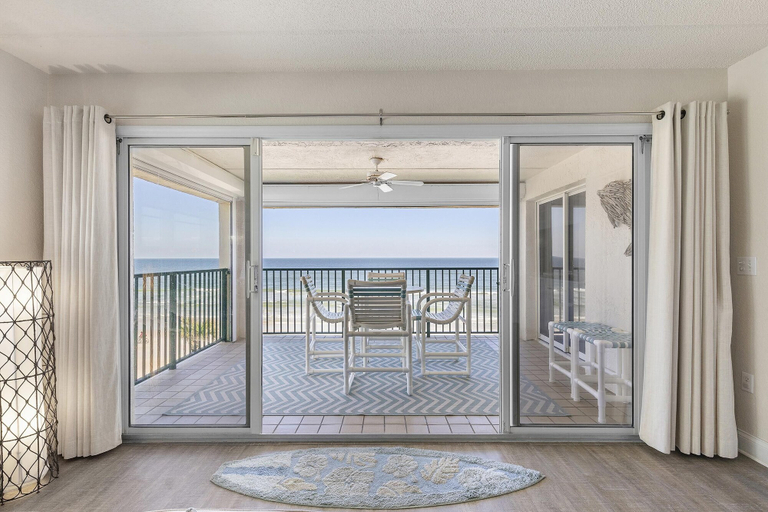 Interior 2, Sandcastle 401, Volusia