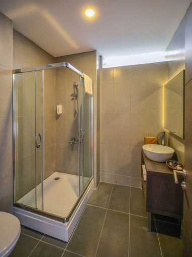 Bathroom 5, A11 Hotel Atasehir, Maltepe