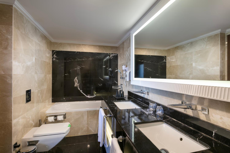 Bathroom 5, Dobedan Exclusive Hotel and Spa Ex Alva Donna, Serik