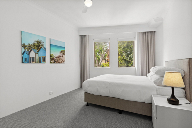 Room 4, Chic Urban Escape in Vibrant Camperdown, Sydney