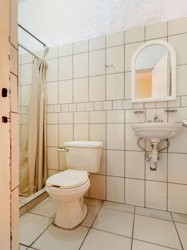 Bathroom 3, HOTEL MAYA IXTLAN, Jala