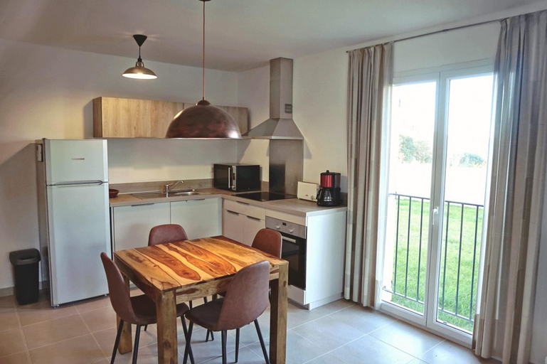 Room 4, Mor102 - Appartement vue mer - 100m de la Plage, Haute-Corse