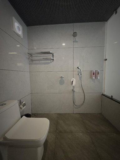 Bathroom 4, ORANGE SKY INN, South Goa