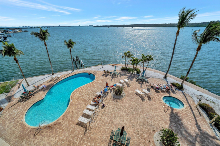 Exterior 5, Waterview Balcony HOT TUB Heated Pool Rum Bar, Pinellas