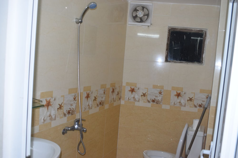 Bathroom 3, Hoan Khai House, Da Nang