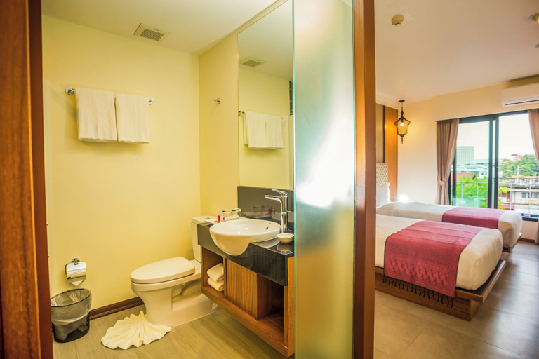 Bathroom 4, The Signature Hotel Thapae, Muang Chiang Mai