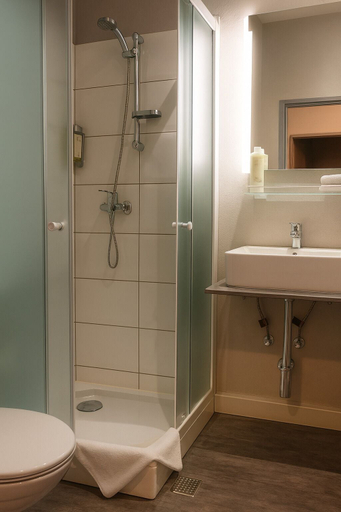 Bathroom 4, Pension Falconi, Kolín