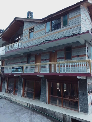 Front of property 4, Hotel Sno Cottage, Kullu