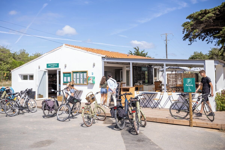 Bicycling, Huttopia Ars en Ré, Charente-Maritime