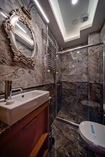 Bathroom 5, Gülhane Corner Hotel, Fatih