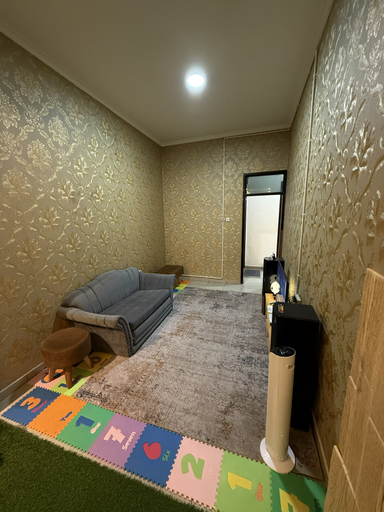 Bedroom 3, Villa Arina Batu - 4 Bedroom Full AC Netflix Billiard Karaoke, Malang
