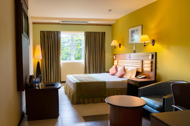 Bedroom 3, Ramada by Wyndham Katunayake Colombo International Airport, Katana