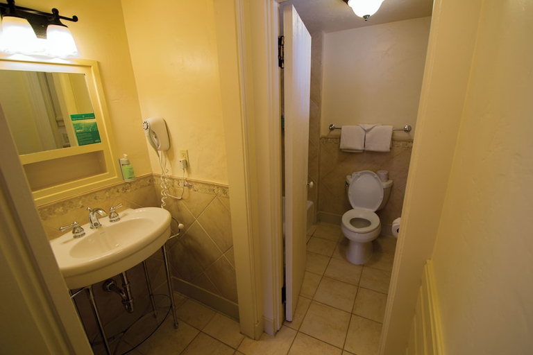 Bathroom 4, Bright Angel Lodge, Coconino