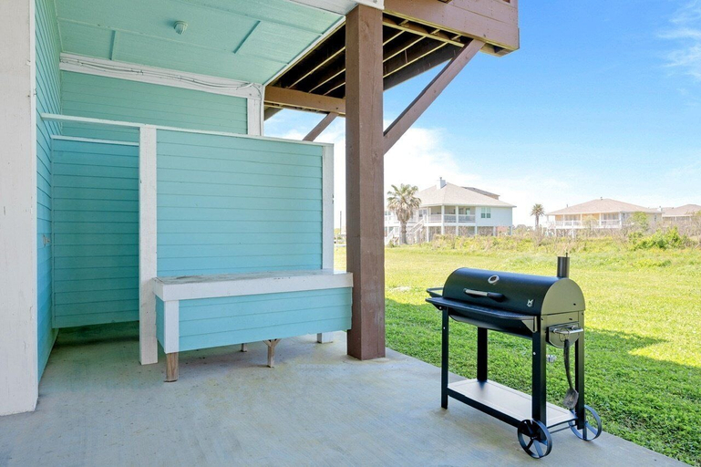 Terrace/patio 2, Sunset Bliss 4 Bedroom Home, Galveston
