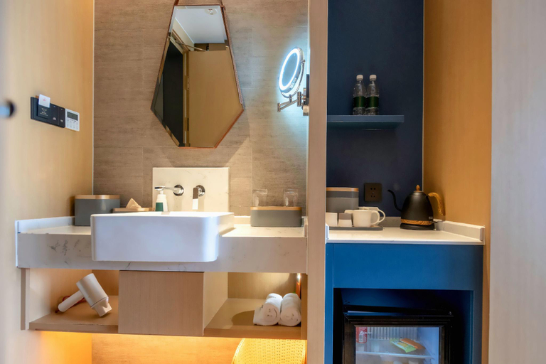 Bathroom 4, Atour Hotel Zhoushan Dinghai, Zhoushan