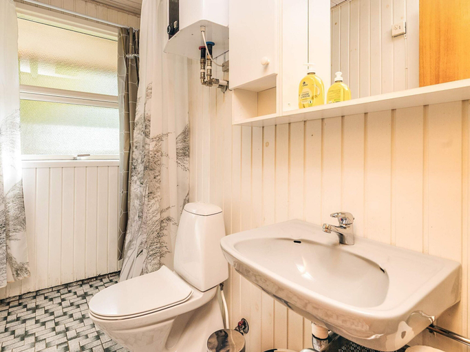 Bathroom, 8 Person Holiday Home in Skals, Viborg