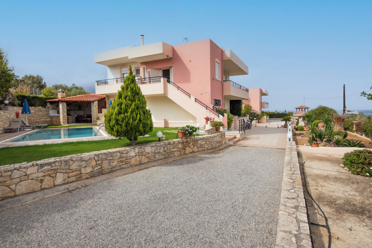 Room 2, Villa Pantelis With Private Pool, Crete