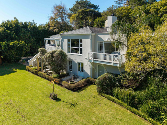 3, Unique Villa with pool and tennis court, City of Cape Town