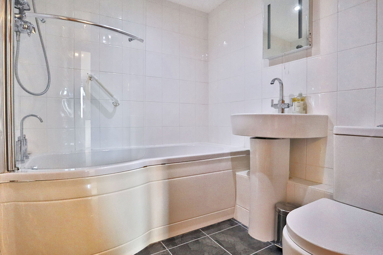 Bathroom 3, North Devon Cottages, Devon