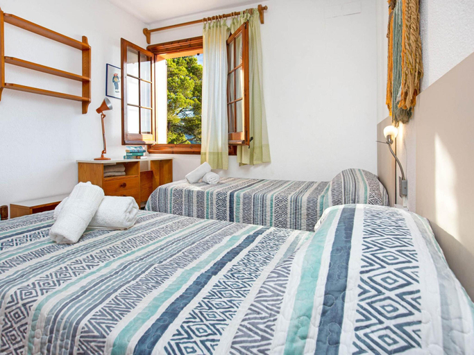 3, Villa in Llafranc With Pool & Beach Views, Girona
