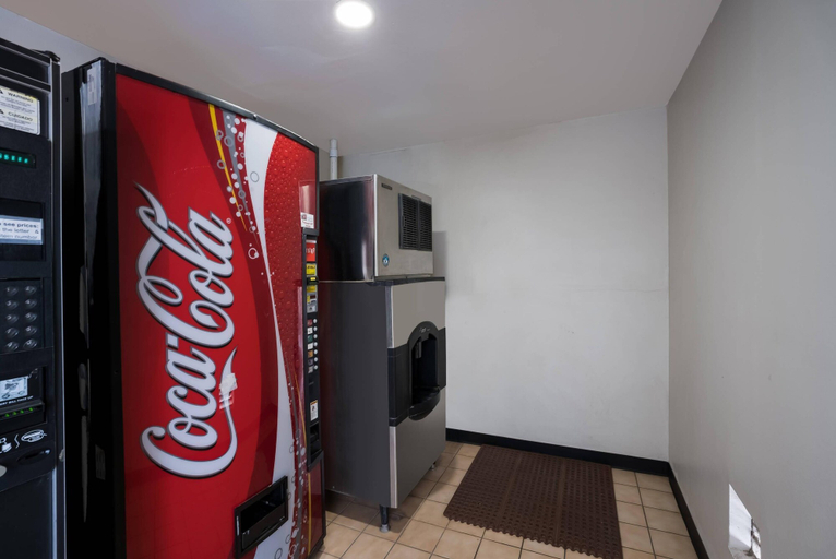 Food & Drinks 4, Quality Inn & Suites Junction, Kimble