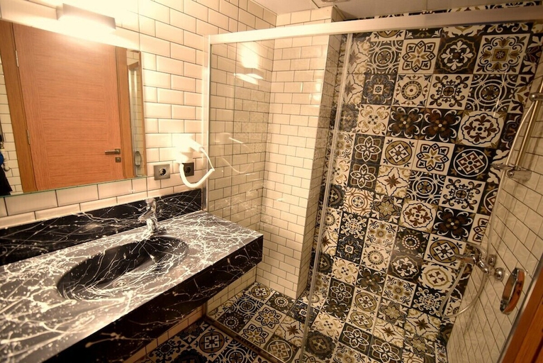 Bathroom 4, Renk Otel Karşıyaka, Karşıyaka