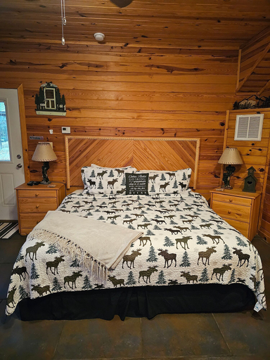 Room 2, Honey Bear Haven Suite 1, Carroll