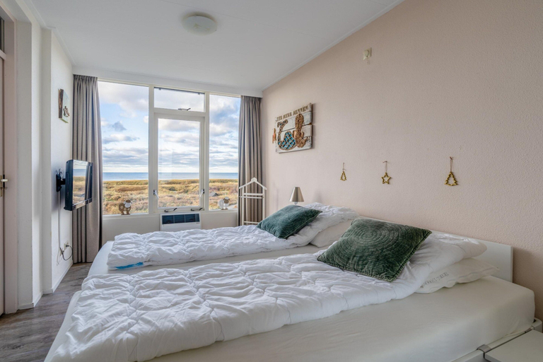 Room 3, 2 Person Apartment With sea View, Texel