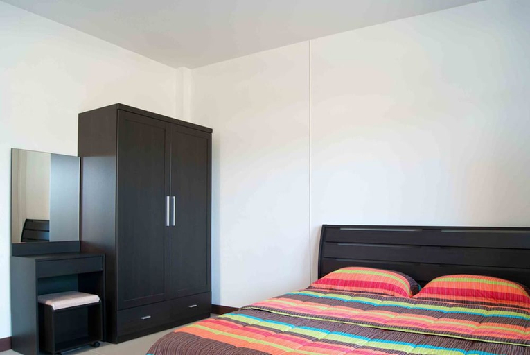Bedroom 2, Suporn Lakeview Service APT & Homestay, Trakan Phutphon