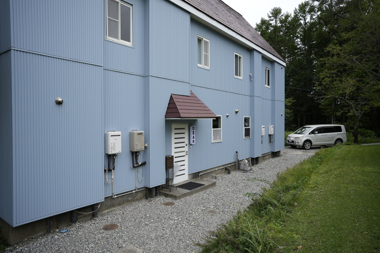 Primary image