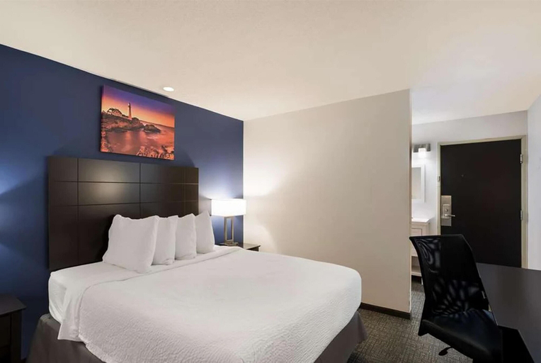 Bedroom 3, SureStay by Best Western Presque Isle, Aroostook