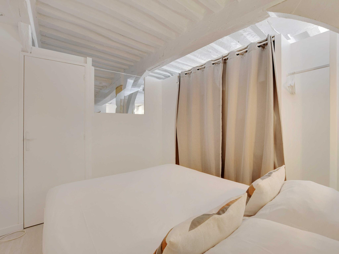 2, Elegant apartment -2BR-4P- Le Marais, Paris