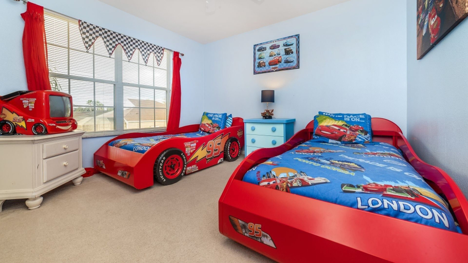 Room 2, Windsor Palms Resort 6 Bedroom with Game Room 6 Home, Osceola
