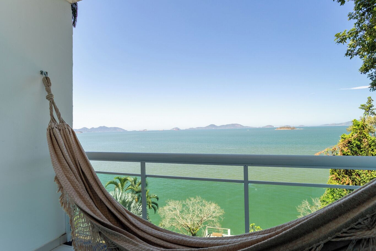 Room 3, Loft com Varanda e Vista Para o mar em Mangaratiba, Mangaratiba