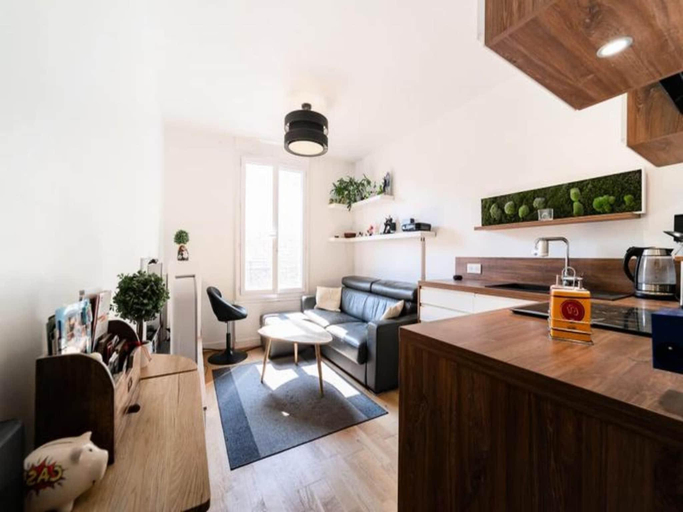 Others 4, Superb Bright Apartment, Paris
