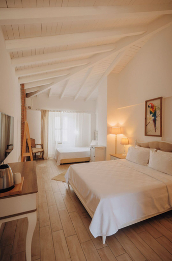 Bedroom 5, Cadde 75, Çeşme