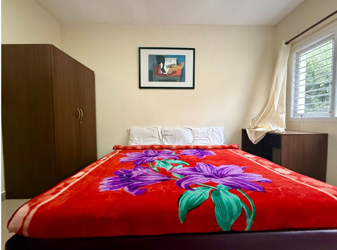 Bedroom 2, Nilgiris Inn, The Nilgiris