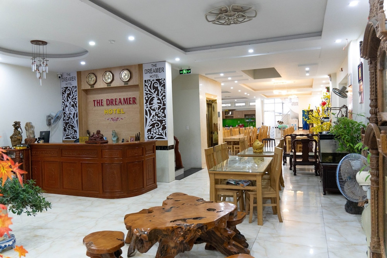 Food & Drinks, The Dreamer Hotel, Vũng Tàu