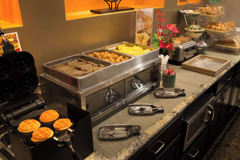 Food & Drinks 5, SureStay by Best Western Sunnyvale Silicon Valley, Santa Clara