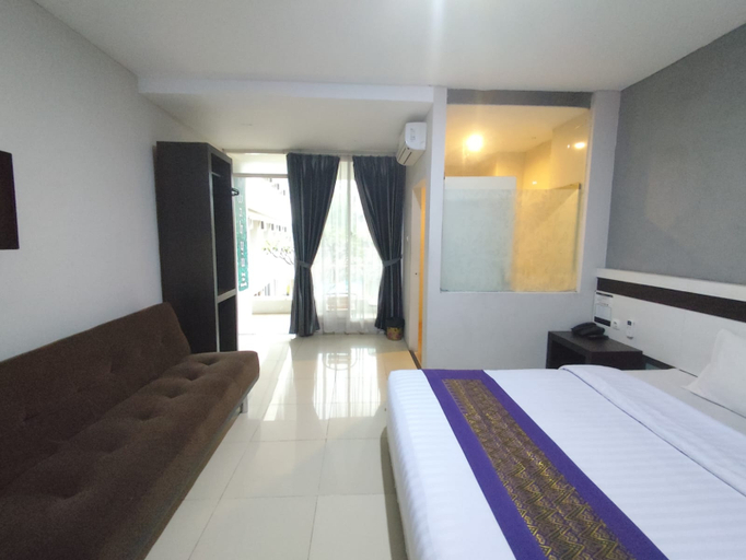 Bedroom 2, De Wahyu Hotel and Convention, Malang