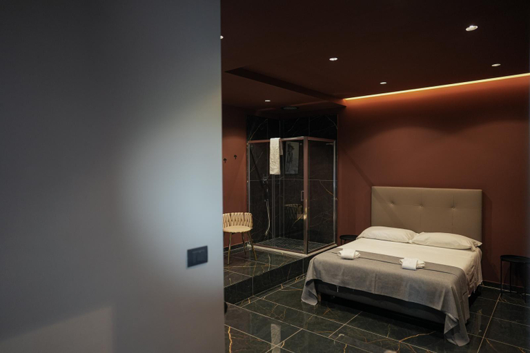 Bedroom 1, Favorite Room, Napoli