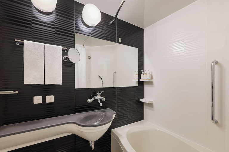 Bathroom 2, Four Points Flex by Sheraton Kyoto Oike, Kyoto