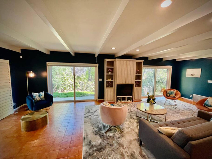 Room 2, Pacific Dreams Home in Calabasas, Los Angeles