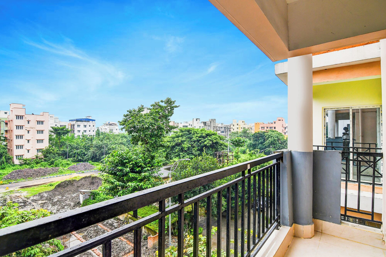 Balcony 4, Fabhotel Bs Plaza, North 24 Parganas