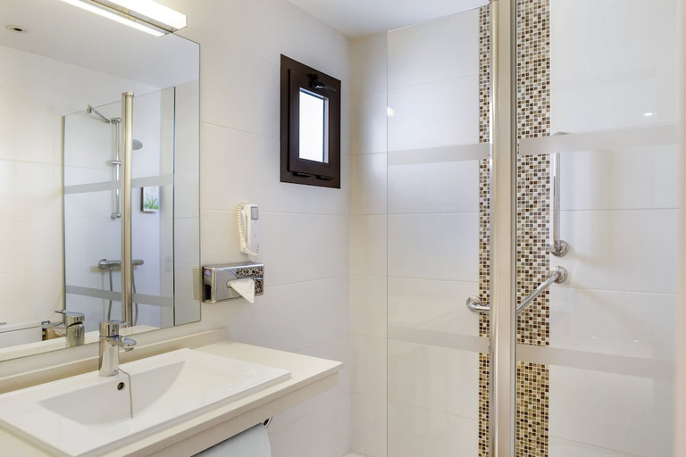 Bathroom 3, Sunset Bay Club, Santa Cruz de Tenerife