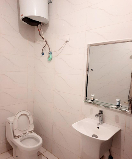 Bathroom 5, Golden Abha