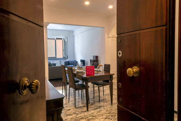 Room 2, Corso Sardegna Design Apartment by Wonderful Italy, Genova